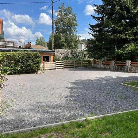 Gite Les Eglantines Rez-De-Jardin 热拉梅 外观 照片