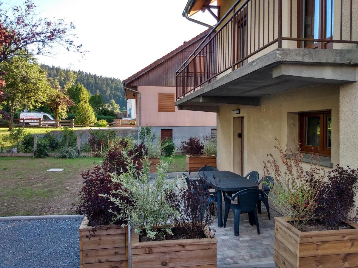 Gite Les Eglantines Rez-De-Jardin 热拉梅 外观 照片